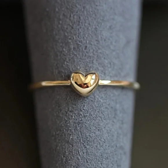 Tiny Heart Ring, Size 7 - Picture 1 of 6